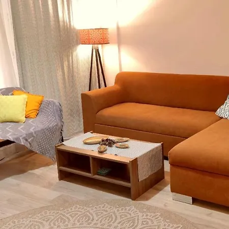 Cozy Apt Evinde Hissetmek Gibisi דירה